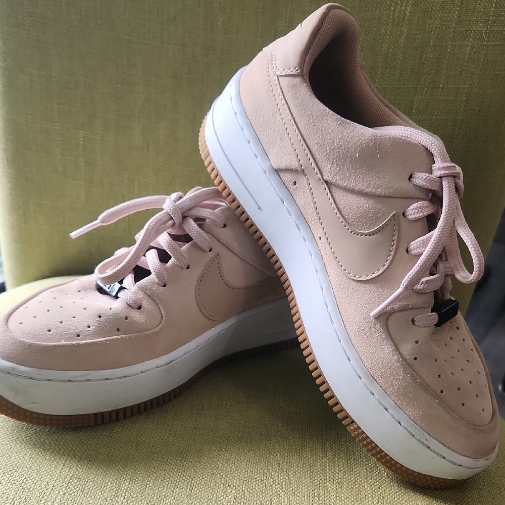 Nike Women's AF1 Beige/pink Suede Sneakers